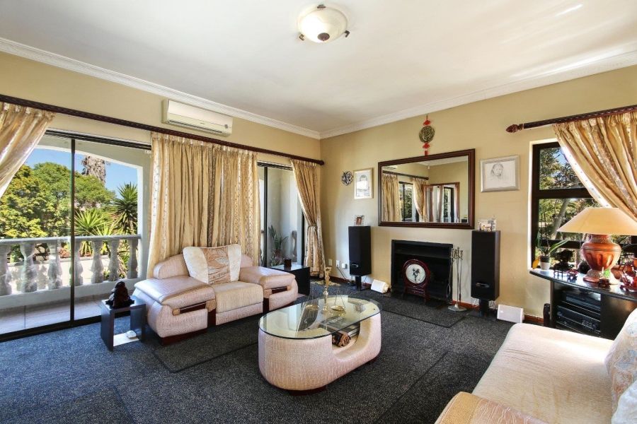 6 Bedroom Property for Sale in Sunset Beach Western Cape